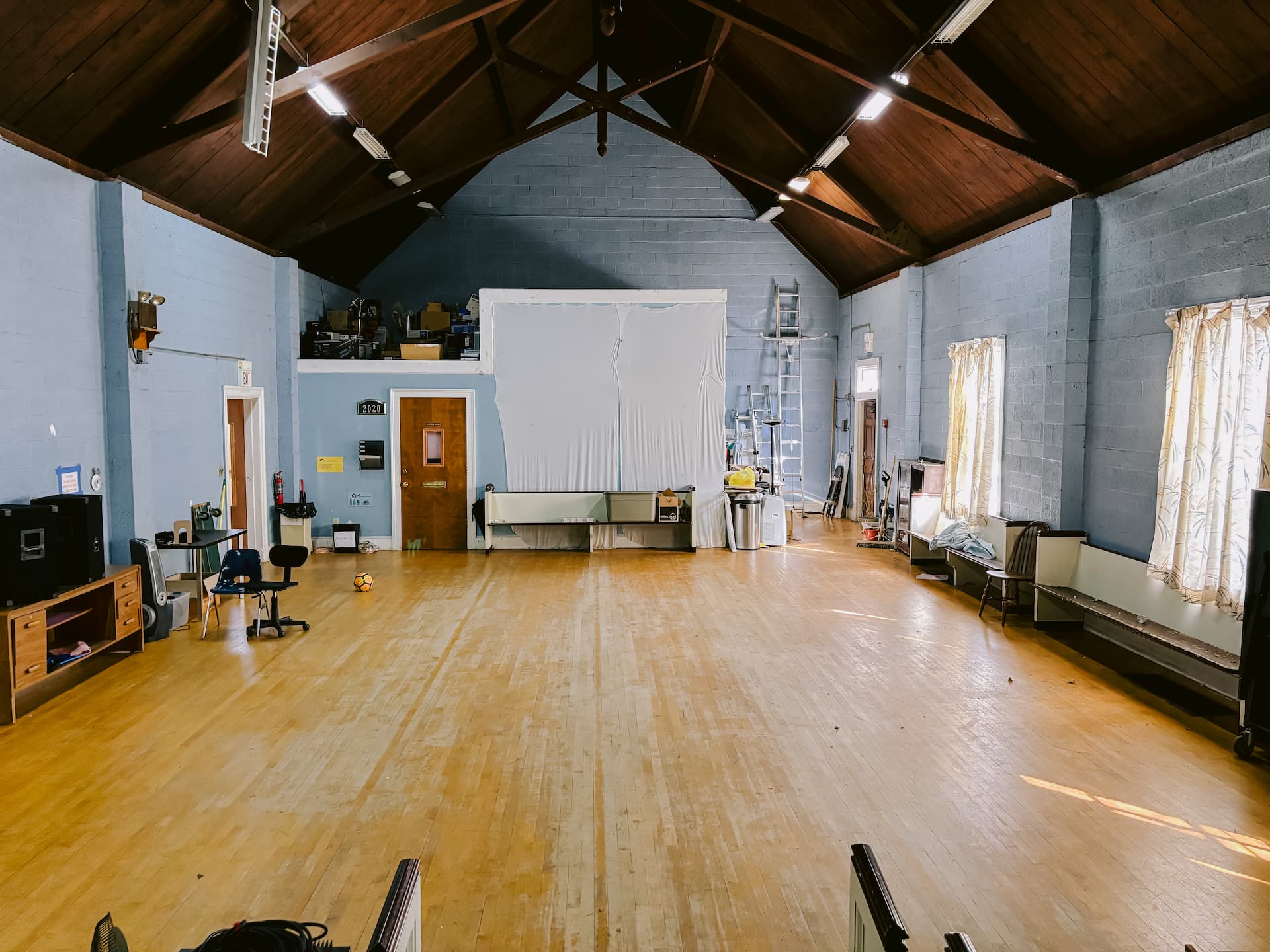 Auditorium open floor from stage side